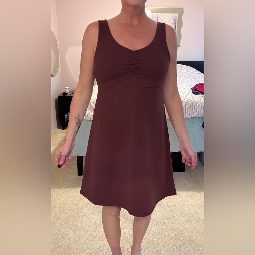 KÜHL Harmony dress with a built-in bra in a plum/ burgundy color LARGE - Picture 6 of 8